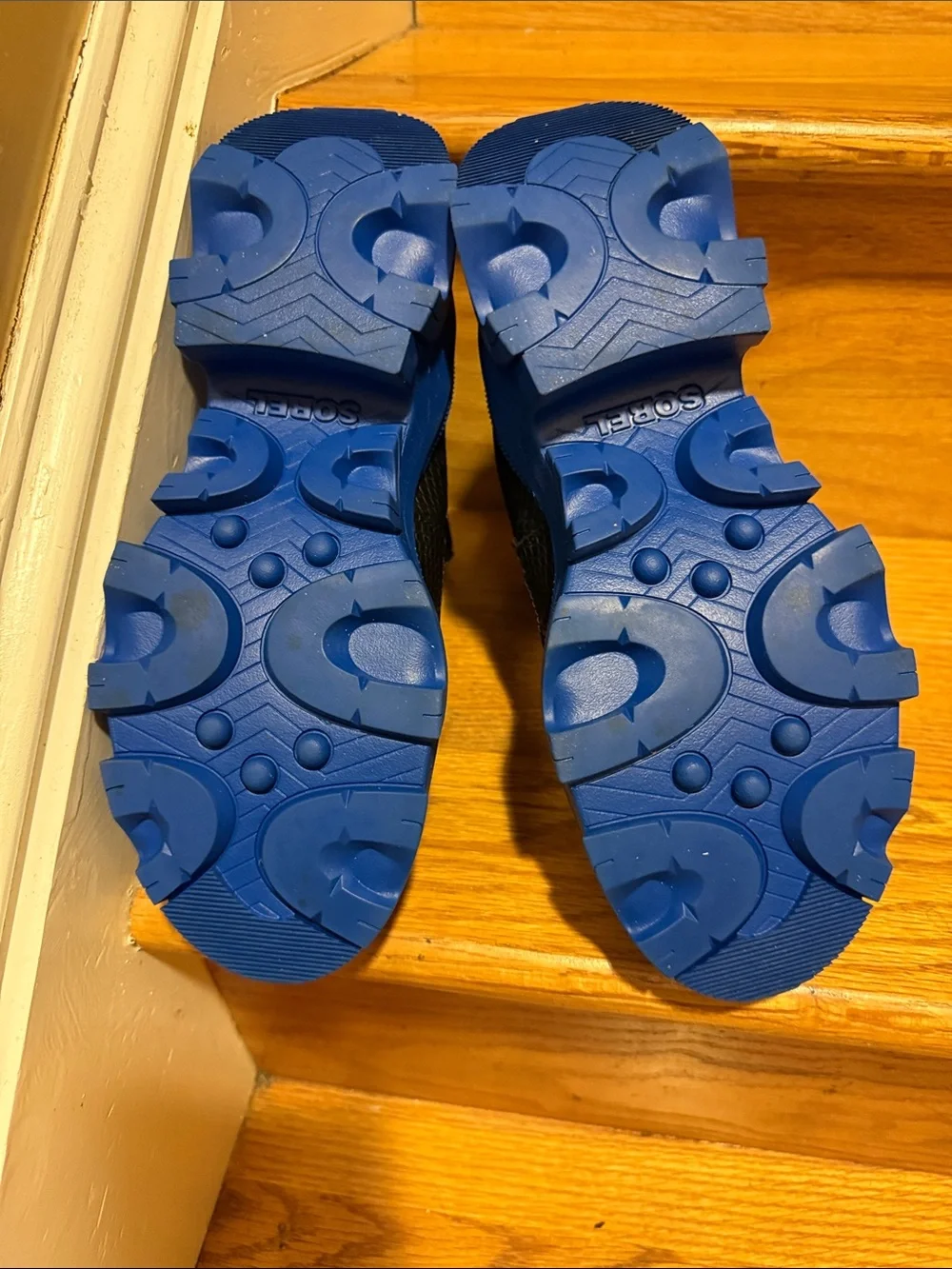 Sorel Black and Blue Waterproof Chelsea Rain Boots